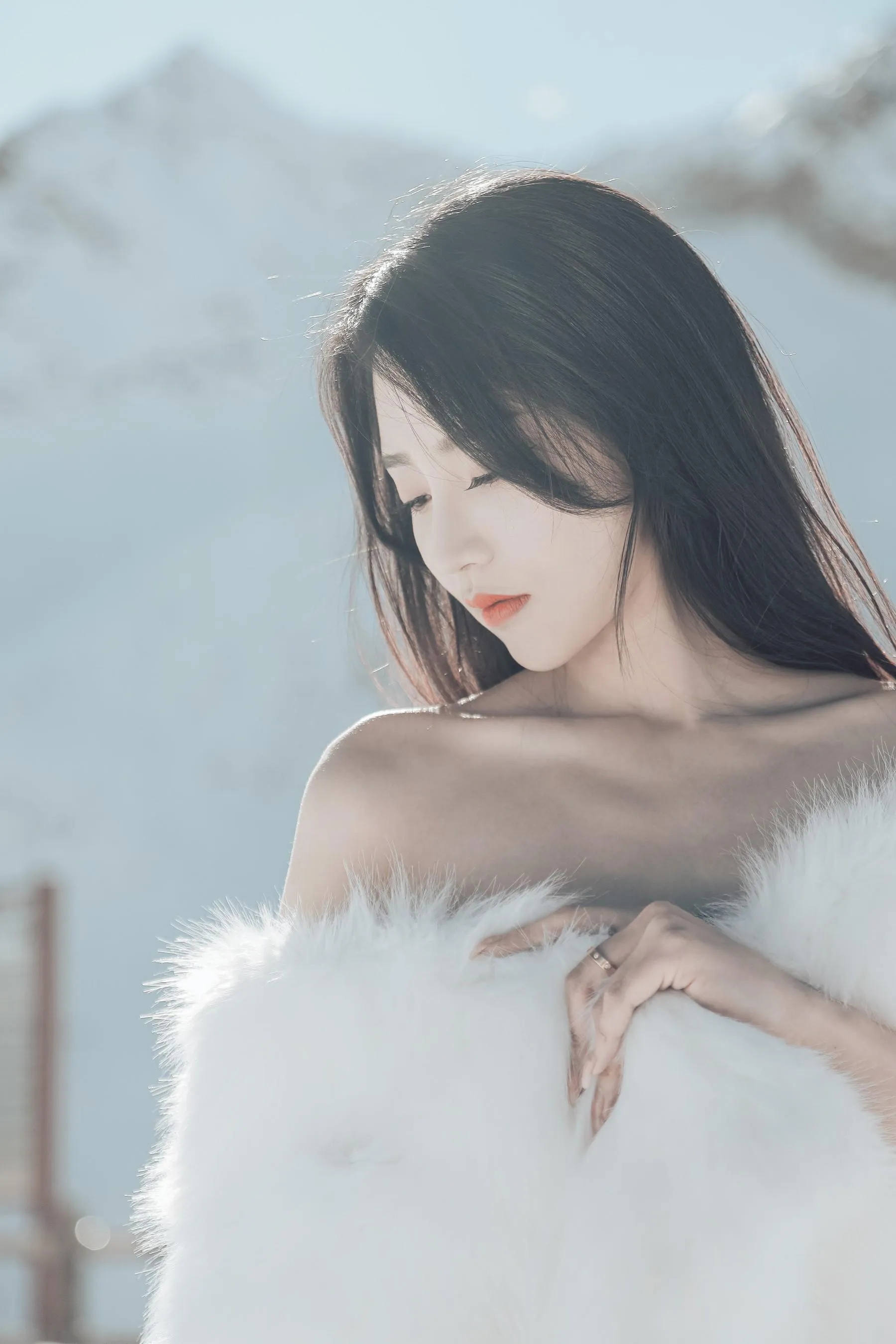 [艺图语] 2022.06.21 冰雪之巅 婷婷 [34P]插图1